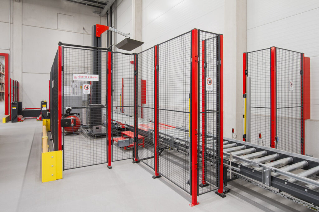 Palettenfoertechnik von Förster und Krause für Briloner Leuchten